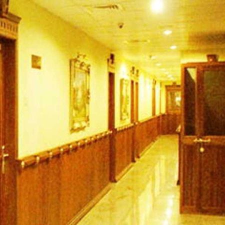 Hotel Grand Seasons à Kochi Extérieur photo