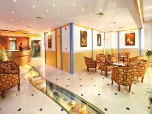 Hotel Grand Seasons à Kochi Extérieur photo