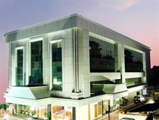 Hotel Grand Seasons à Kochi Extérieur photo
